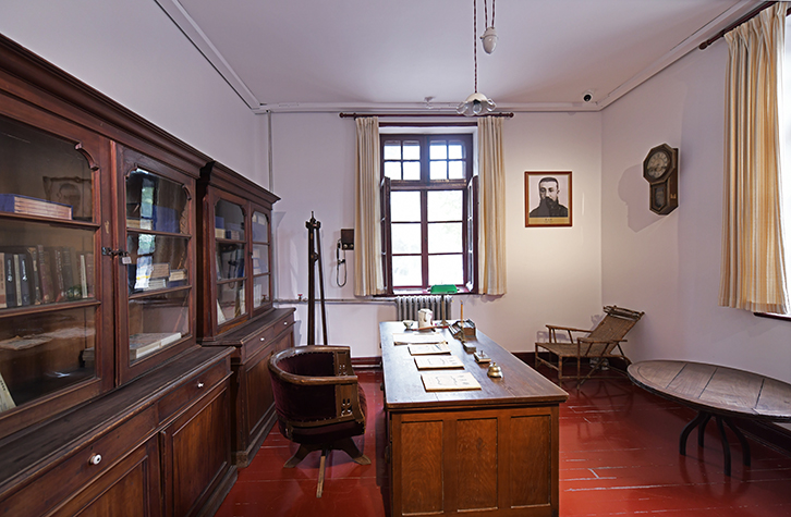 20210624-“光辉伟业 红色序章 北大红楼与中国共产党早期北京革命活动主题展”-刘佳-图书馆主任室.jpg