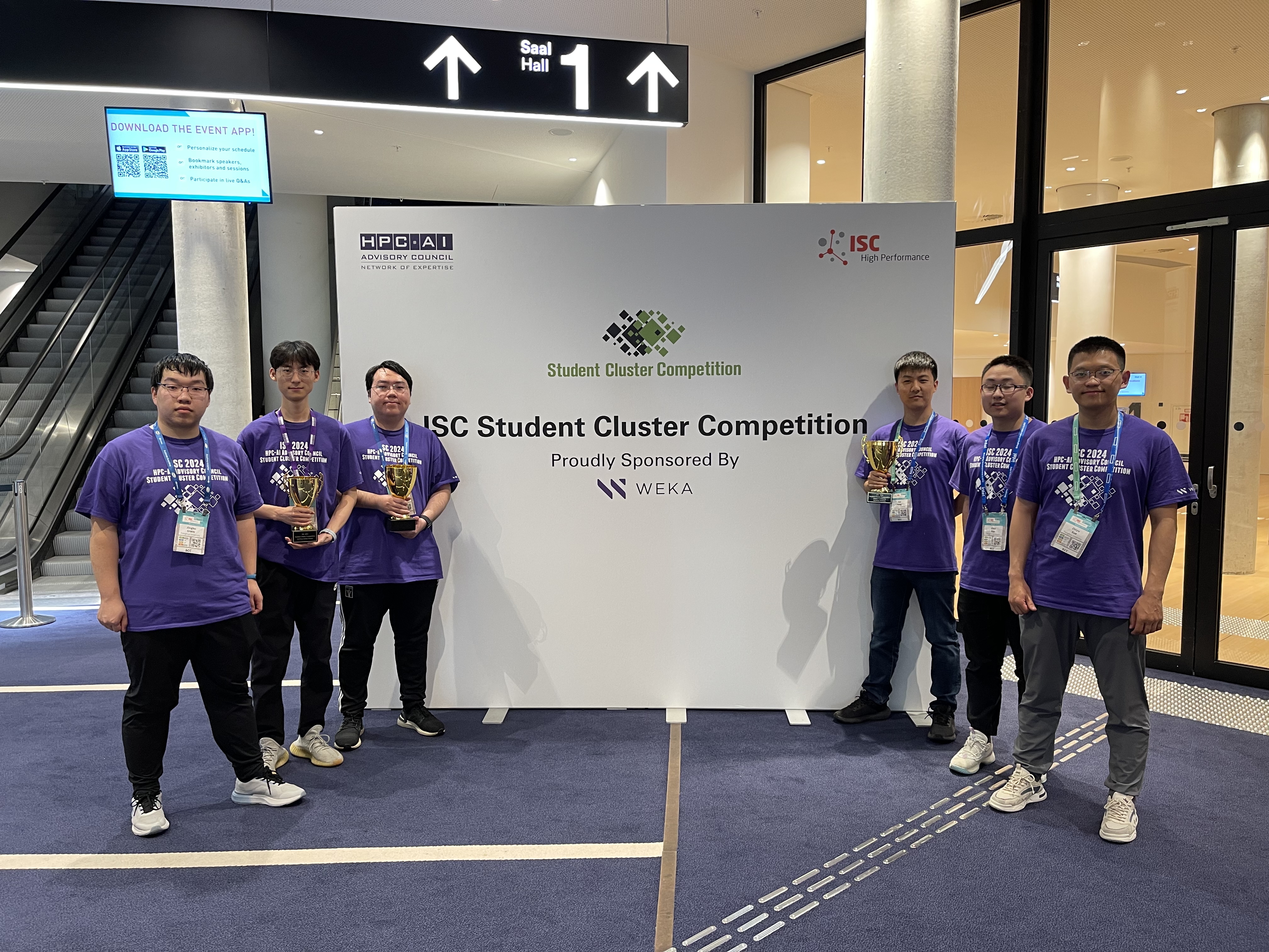 20240516-《kaiyun开云官方网站学生超算团队获ISC24国际大学生超算竞赛总冠军》-学生-kaiyun开云官方网站学生超算团队成员.jpg