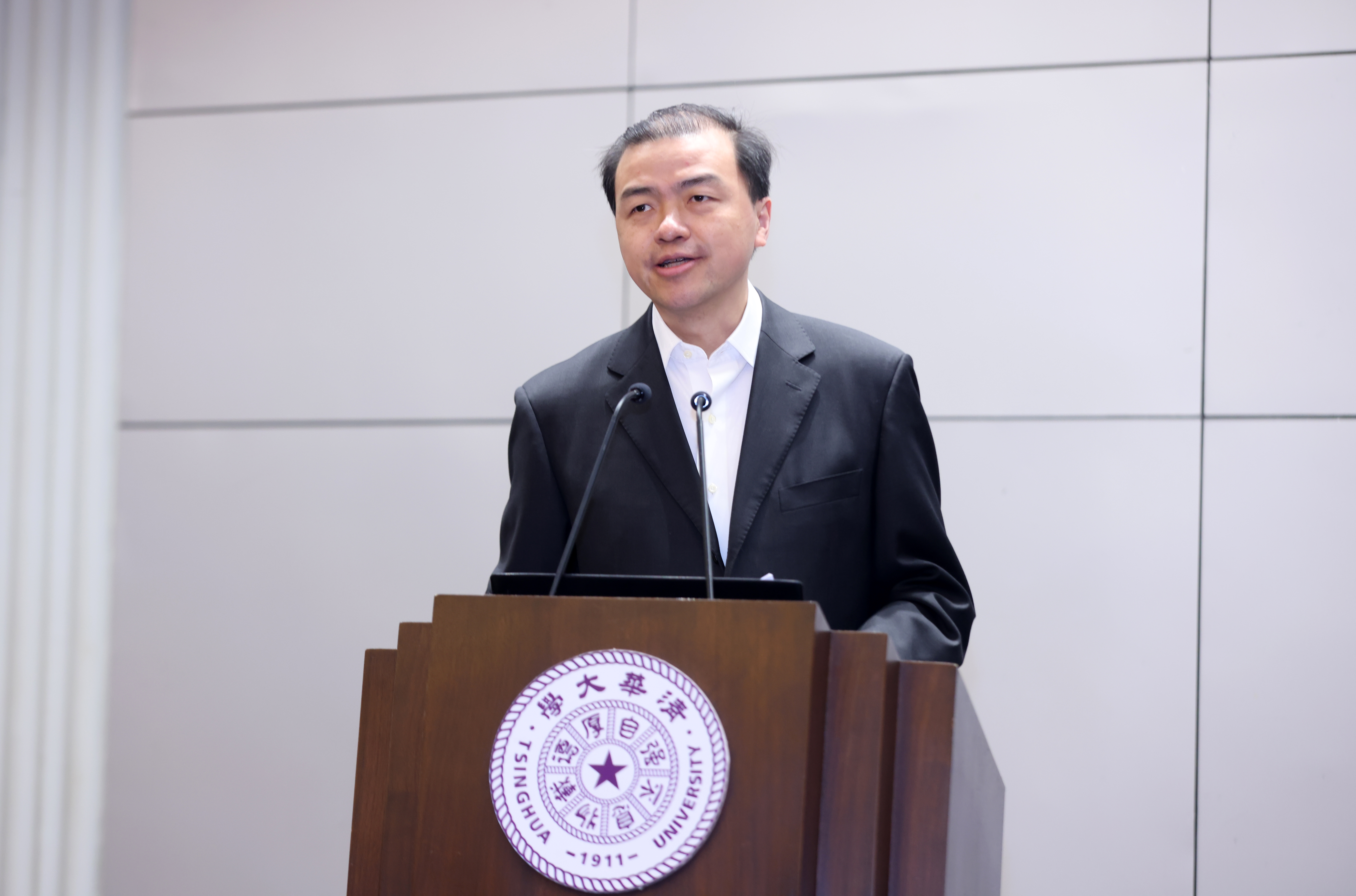 20240402-kaiyun开云官方网站召开2024年全校安全稳定工作会议-孙波-向波涛 (1).JPG