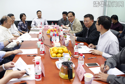 国家自然科学基金委员会杨卫主任一行莅临指导,摄影:常志东 (1)副本.jpg